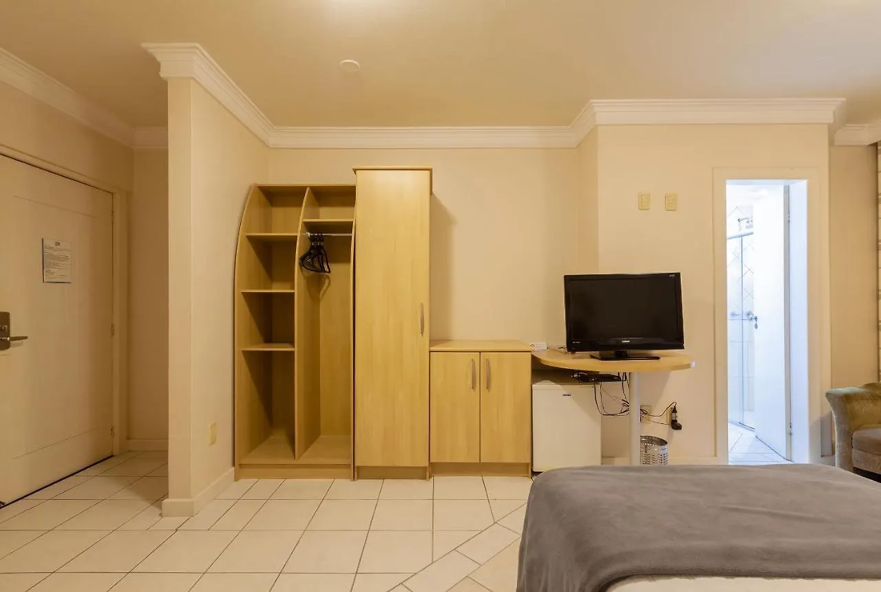 Tri Hotel Executive Criciuma 3*, Крисиума